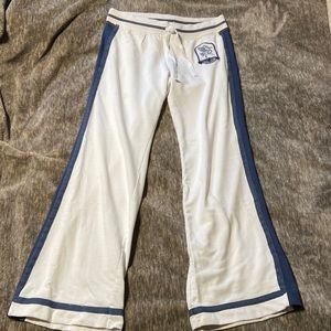 No Boundaries Juniors M Lounge Jogging Pants. Princess with crest. EUC